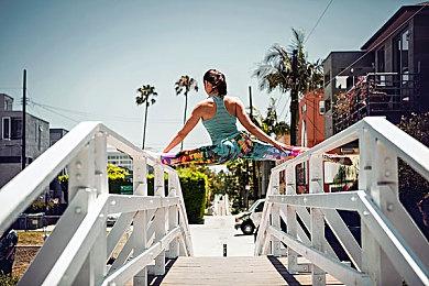 Bossa最新多人恐怖游戏《信你个鬼》现已上线Steam！